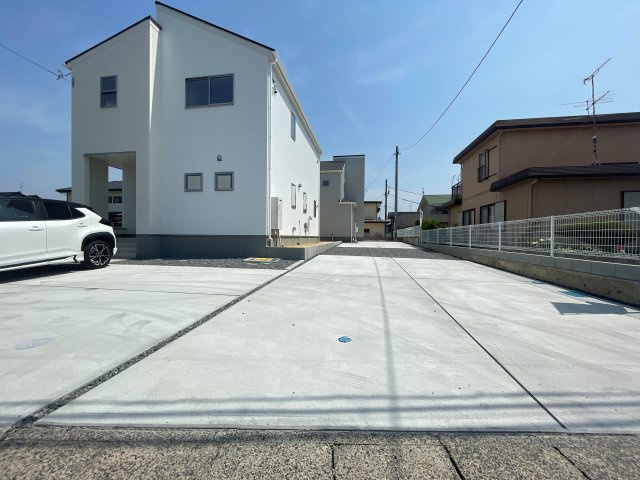 新築戸建　郡山市大槻針生前田第2　Livele Garden　全2棟の駐車場