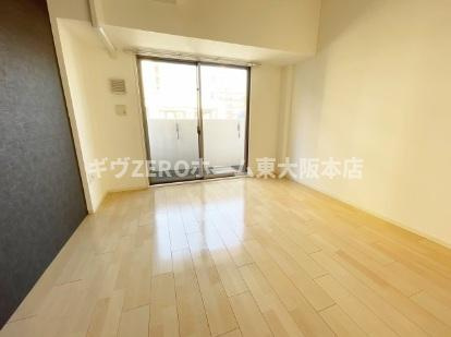 セレニテ上町台の居間・リビング