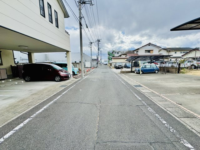 【土地】前橋市天川大島町　約43坪売地の前面道路含む現地写真