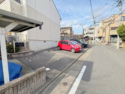 【駐車場】 | プラッサムコート呼続【名古屋市賃貸・螺旋階段】