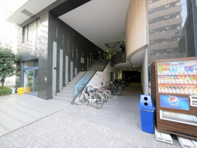 【エントランス】 | テン・フォーティ