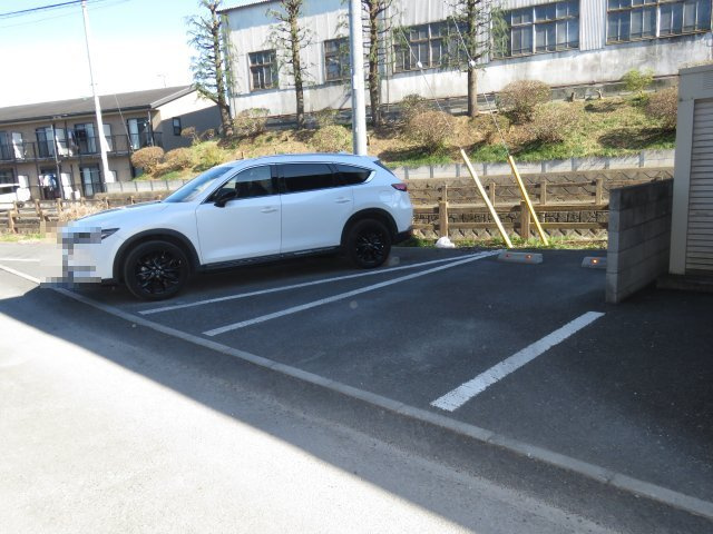 プリエグローリアの駐車場