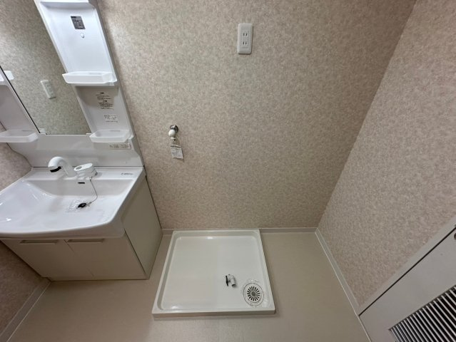 三旺マンション第7名東のランドリースペース