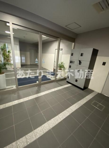 ミドルグレイ姪浜のエントランス