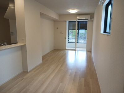 【居間・リビング】 | ヒルズ　シズ