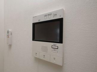【セキュリティ】 | エグゼ堺筋本町 | モニター付きインターフォンです