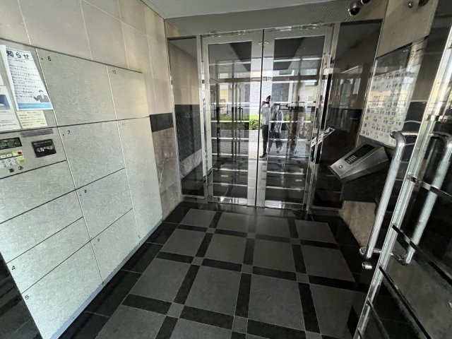 プレステージ明石魚住Ⅳのエントランス