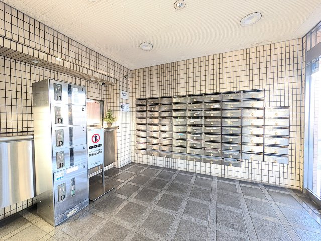 カンケン西藤マンションのロビー