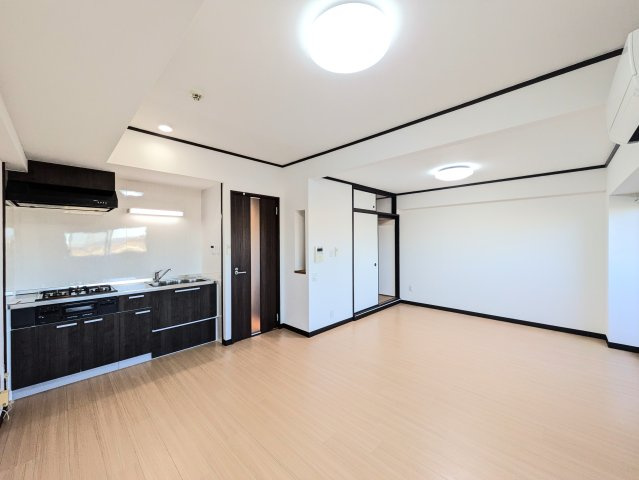 カンケン西藤マンションの居間・リビング