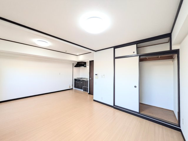 カンケン西藤マンションの居間・リビング