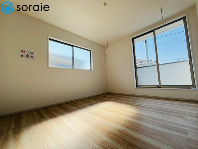 川越市今成1期　アーバンスタイルの洋室