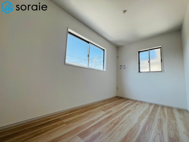 川越市今成1期　アーバンスタイルの洋室