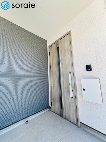 川越市今成1期　アーバンスタイルの玄関