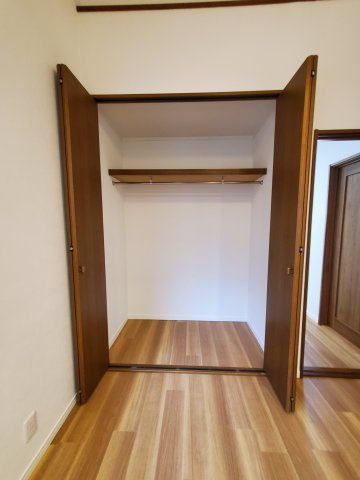 東大阪市布市町4丁目　中古戸建の収納