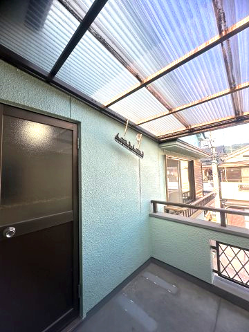 東大阪市布市町4丁目　中古戸建のバルコニー