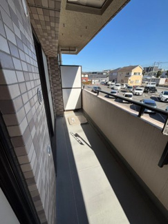 【バルコニー】 | 川越市大袋新田　リフォーム済み中古マンション　西武新宿線『南大塚駅』徒歩11分　【大東西小学区】