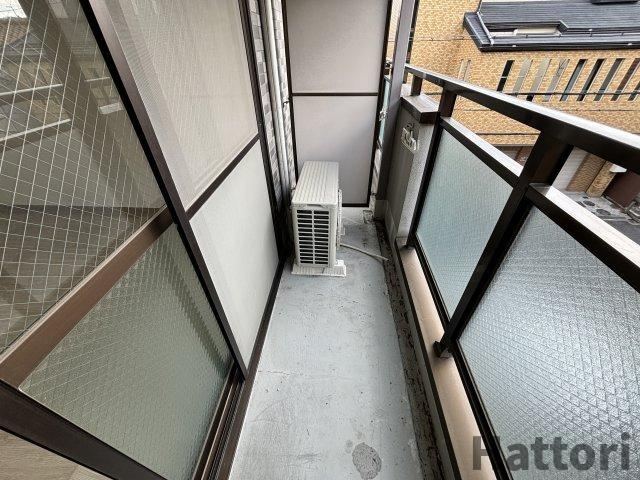 プチハイツ服部のバルコニー