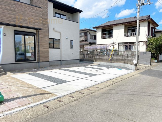 水戸市酒門町14期　新築戸建て　1号棟の駐車場|カースペースは2台お停めいただけます♪