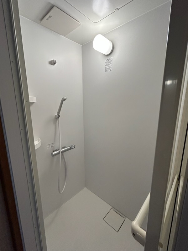 青山荘のシャワールーム