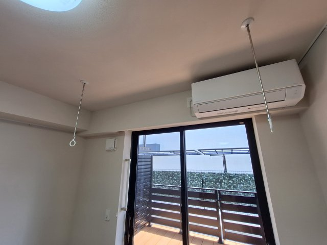 （シニア限定）ヘーベルヴィレッジ与野本町Lupinusの設備|室内でもしっかり乾きます！物干しフック