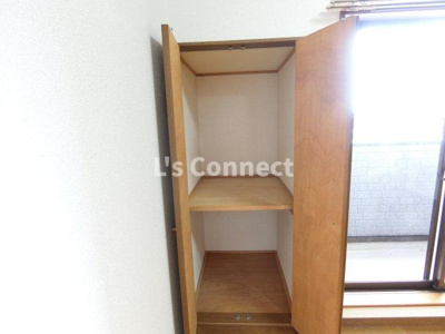 【設備】 | レジデンス紀庄 | 南側洋室にも収納付き。