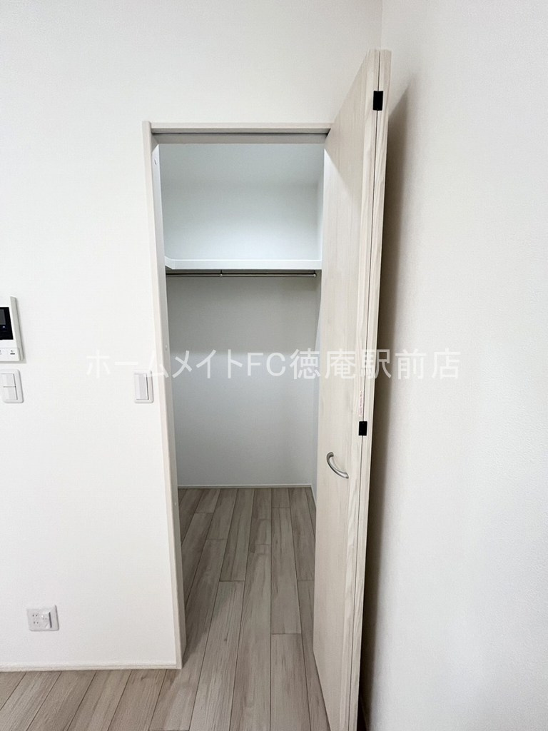 大東市諸福５丁目のアパートの収納