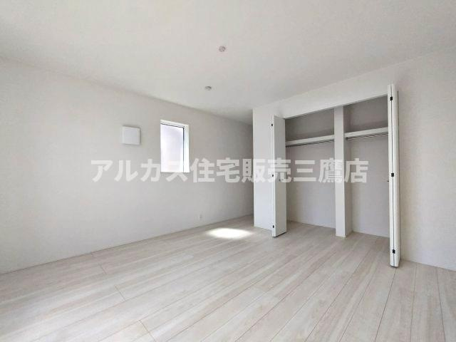 【内覧動画公開中！】三鷹市大沢１丁目 京王線 西調布駅 新築戸建の洋室