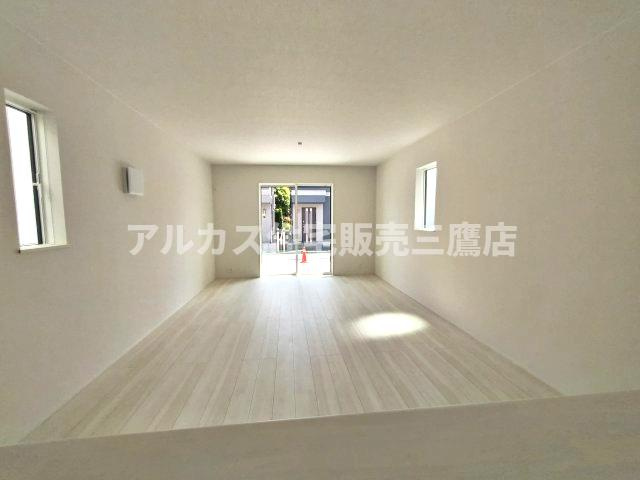 【内覧動画公開中！】三鷹市大沢１丁目 京王線 西調布駅 新築戸建の居間・リビング