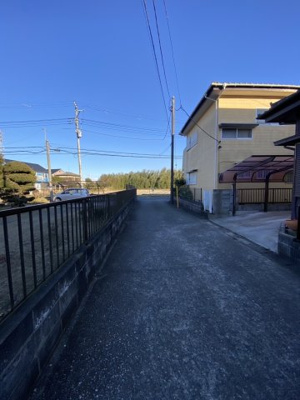 【前面道路含む現地写真】 | 大網白里市南横川　中古戸建て