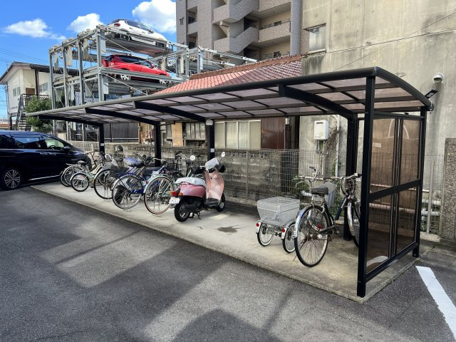 第一岐阜県ビルの外観|駐輪場