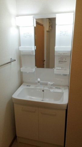 オーブリー中野の洗面所