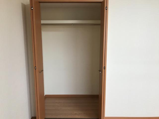 ヴィータローザの収納|クローゼット（イメージ）