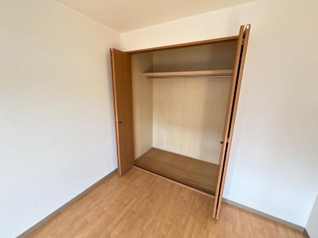 オリンピアＥの収納|クローゼット