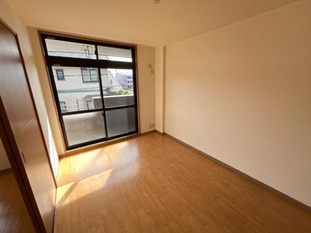 オリンピアＥの内装|洋室