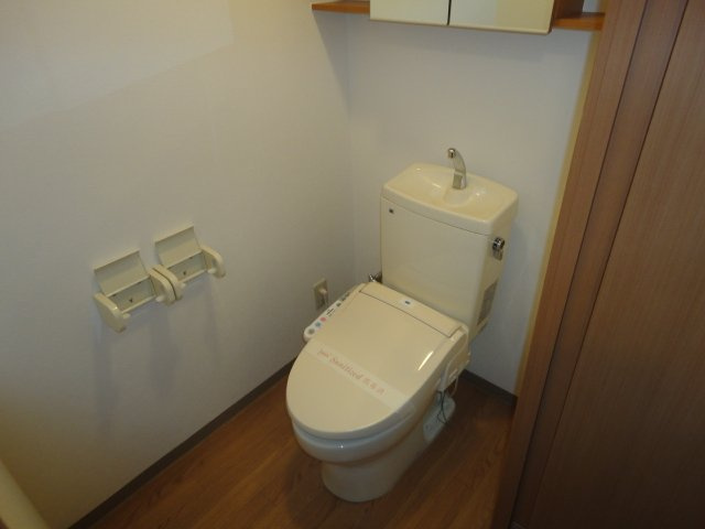 来夢ガーデンのトイレ|シャワー付トイレ