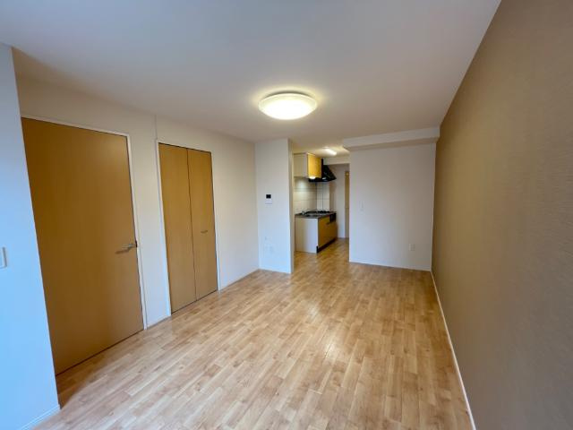 ラ　ルーチェ　Ｍの内装|洋室