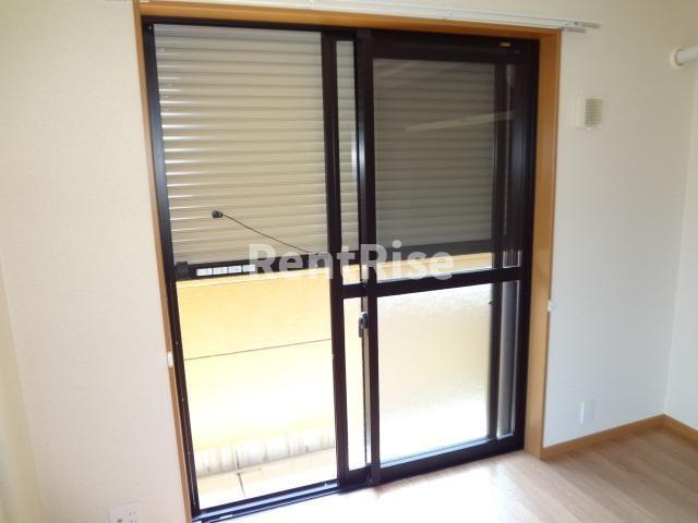 エスポワールU|防犯シャッター