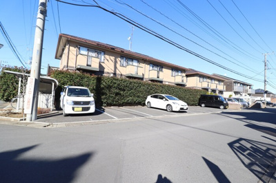 【外観】 | クロスクローバー | 駐車場