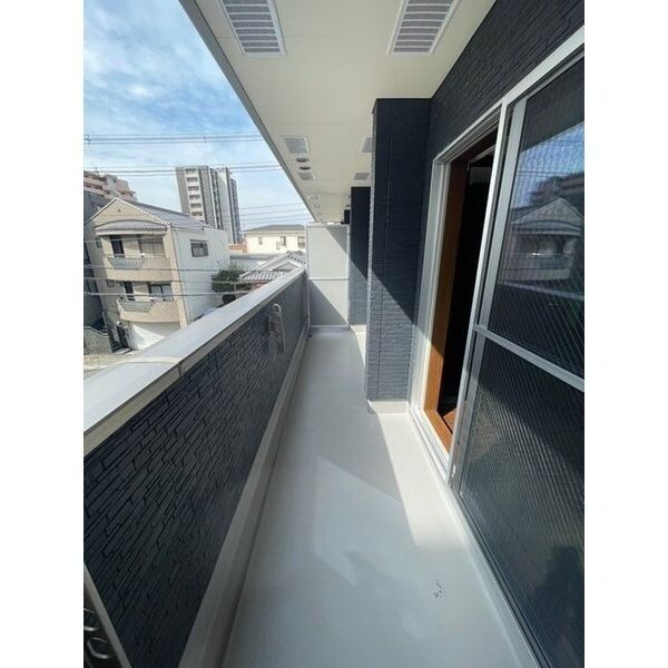 AI-Maison 田辺/昭和町のバルコニー