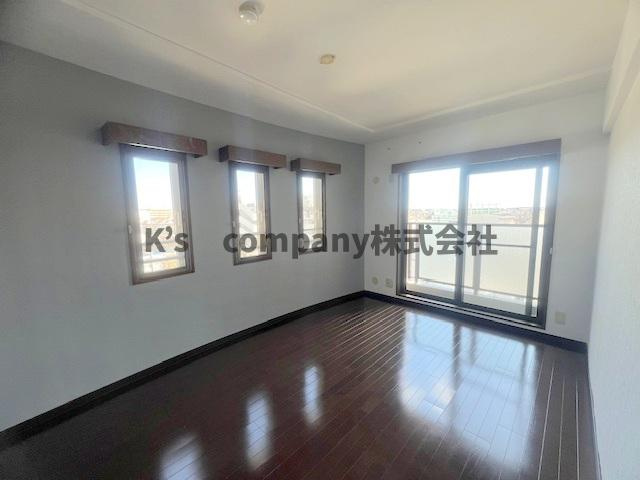 茅ヶ崎市南湖1丁目　ダイアパレス茅ヶ崎南湖の寝室|寝室としても使えます☆東南に面した日当たりのいい洋室です♪