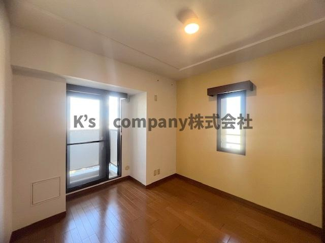 茅ヶ崎市南湖1丁目　ダイアパレス茅ヶ崎南湖の洋室|２面採光の北側6帖の洋室です♪