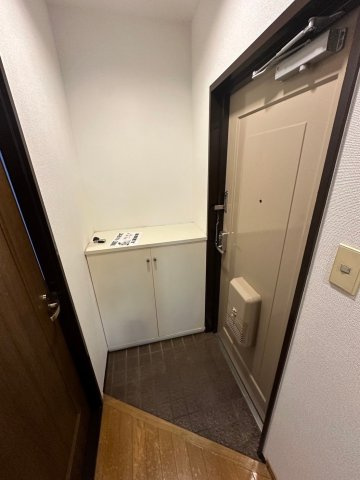 ライブリー高石の玄関