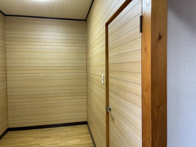 【その他】 | 中古一戸建　高知市一宮中町2丁目 | ３帖納戸×2
