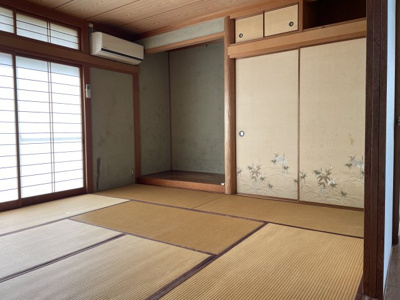 【和室】 | 中古一戸建　高知市一宮中町2丁目 | 1階　南向き10帖和室