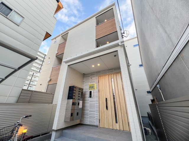 クリエオーレ鷹合の外観