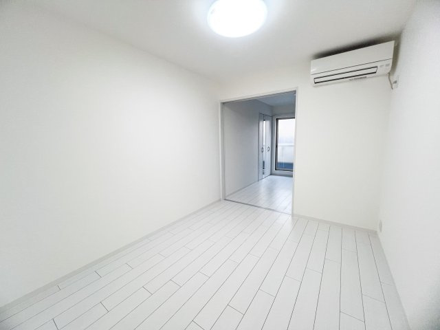 クリエオーレ鷹合の居間・リビング