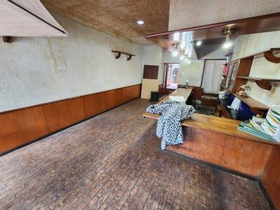 天秤丸町レトロ喫茶店舗の内装