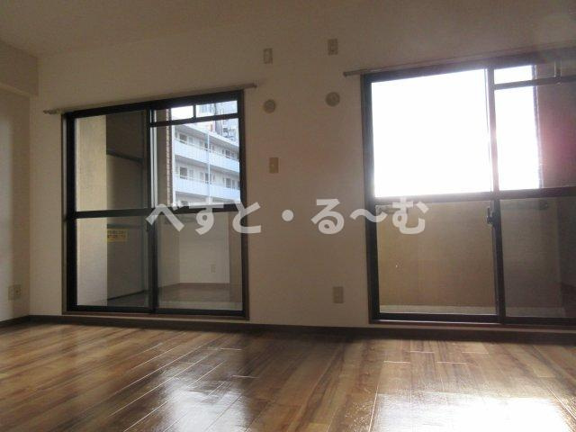 セラヴィの居間・リビング