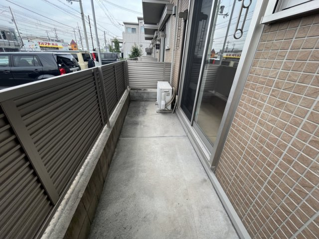 ベルメゾン荒川のバルコニー