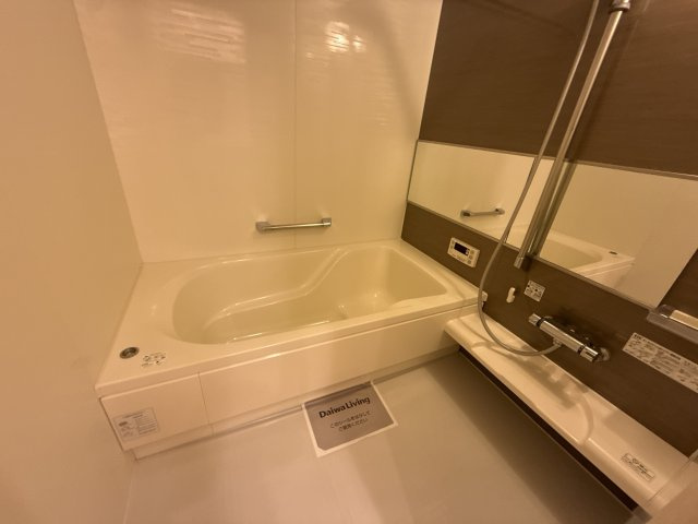 ベルメゾン荒川の浴室